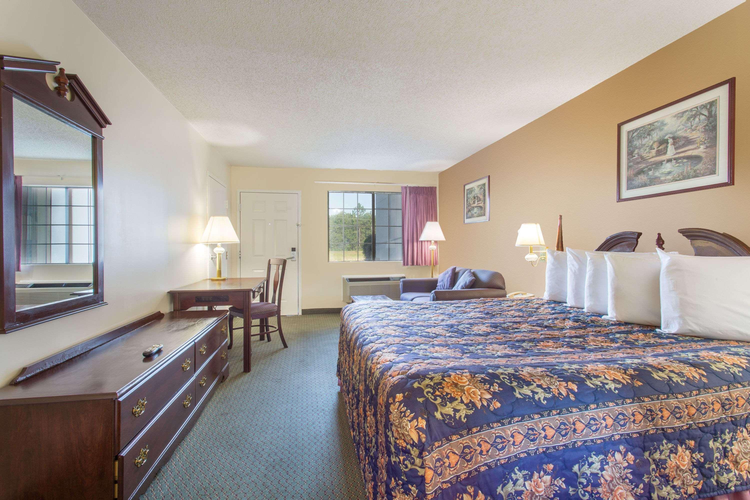 Days Inn By Wyndham Picayune Buitenkant foto