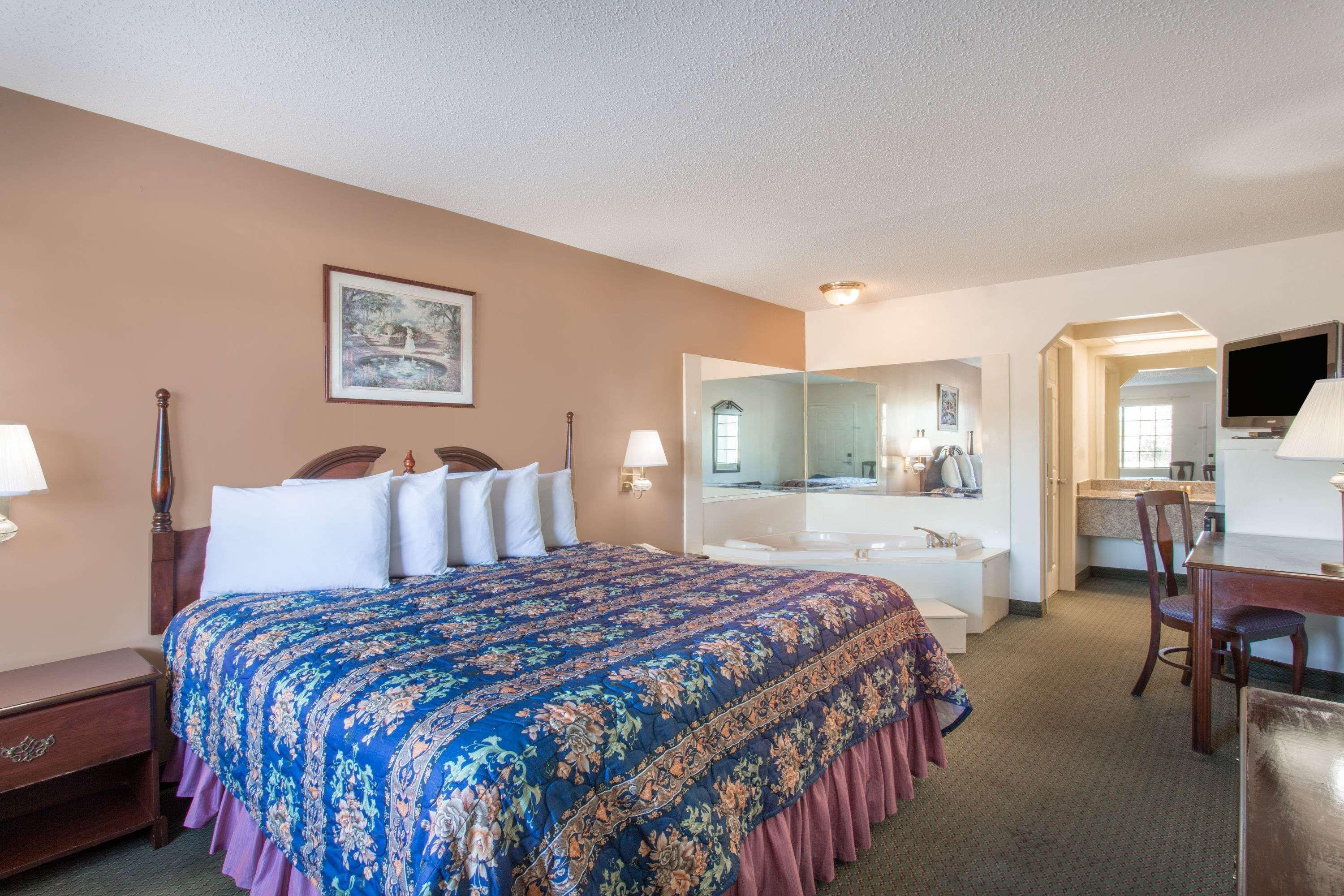 Days Inn By Wyndham Picayune Buitenkant foto