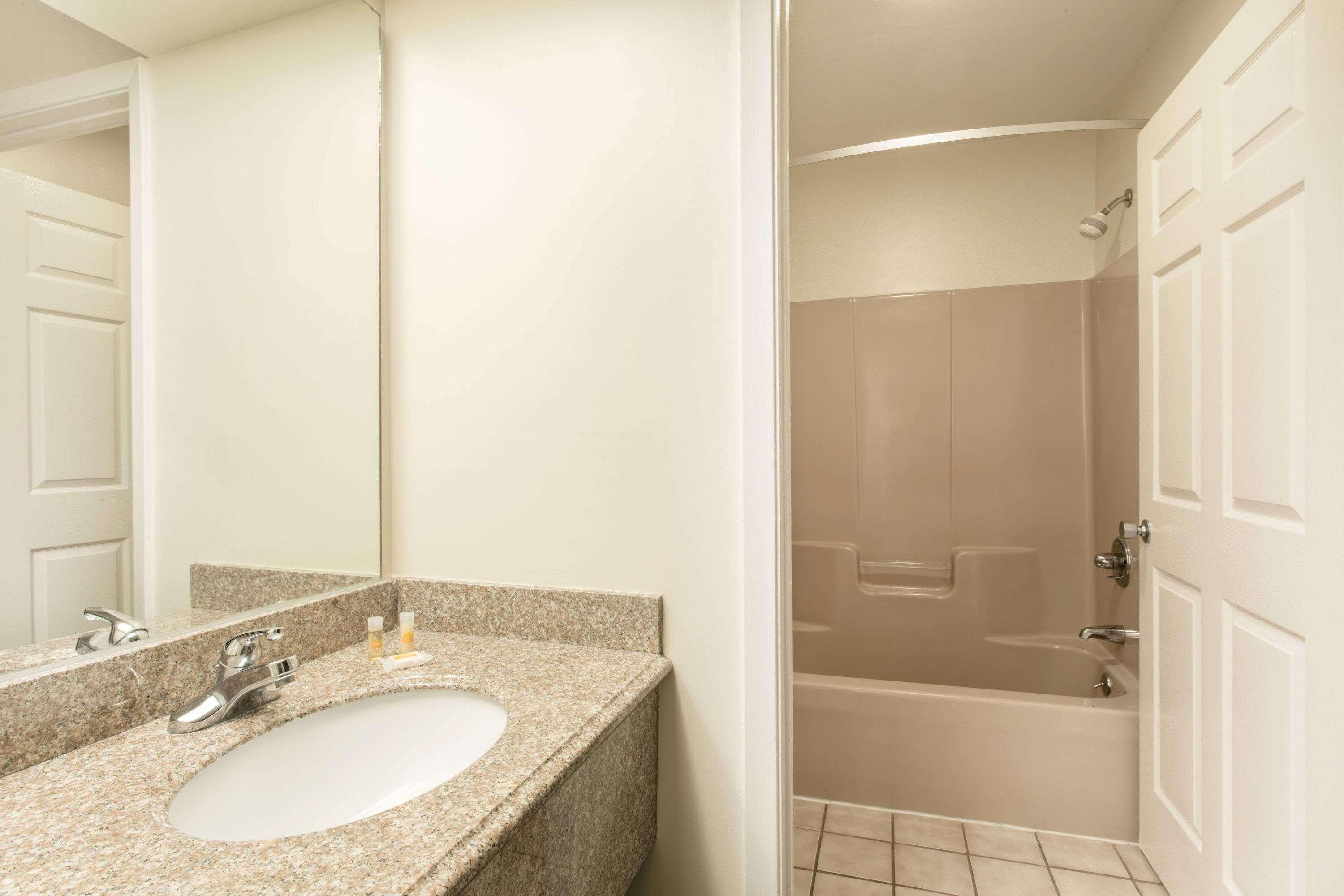 Days Inn By Wyndham Picayune Buitenkant foto