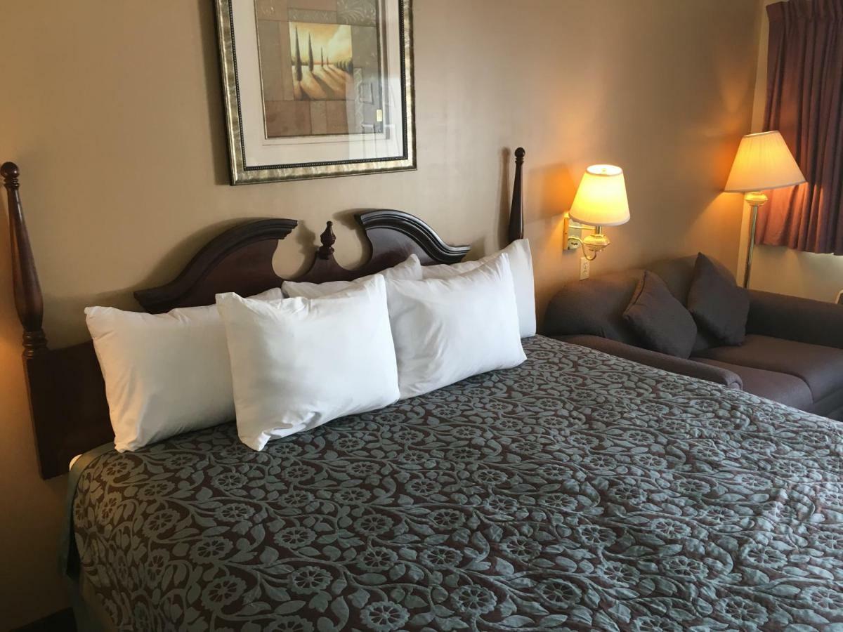 Days Inn By Wyndham Picayune Buitenkant foto